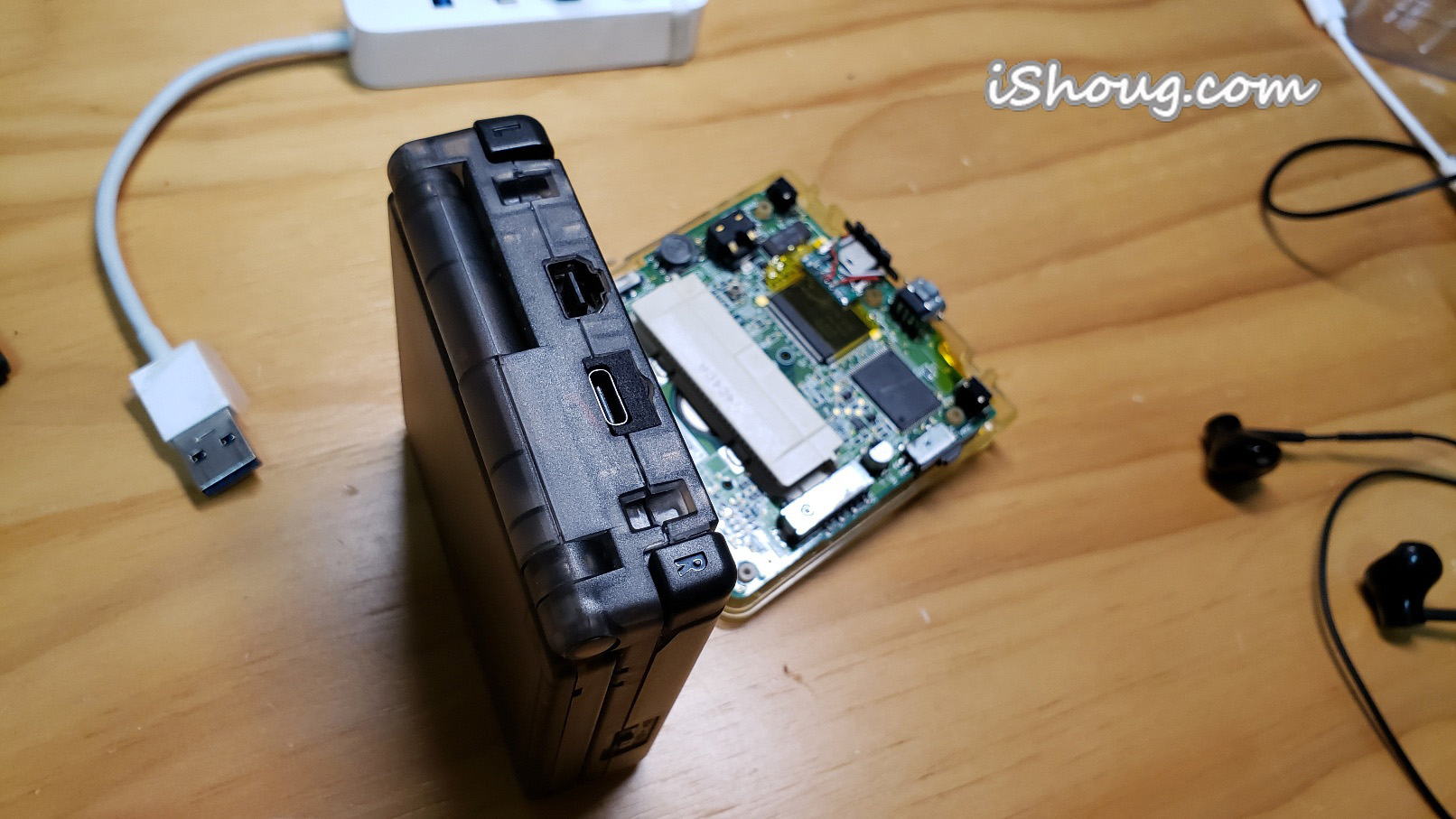 《Tips of how to add USB-C Audio & charging Port for your Gameboy advance SP》